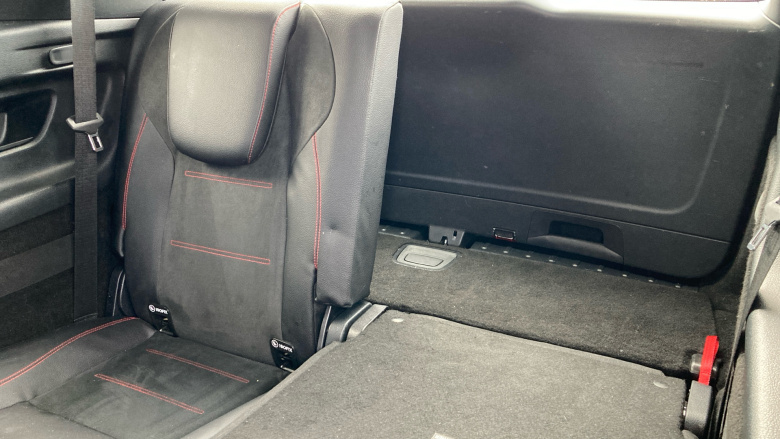 Mercedes-Benz GLB 200 AMG Line Premium 5dr 7G-Tronic Petrol Estate